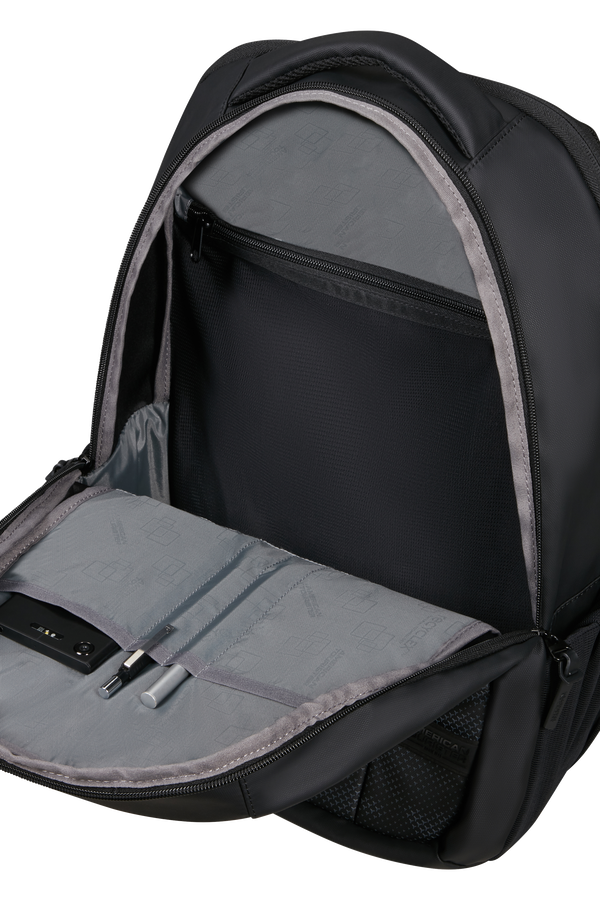 American Tourister Streethero Laptop Backpack Limited 15.6'  Urban Camo American Tourister Streethero Laptop Backpack Limited 15.6'  Urban Camo