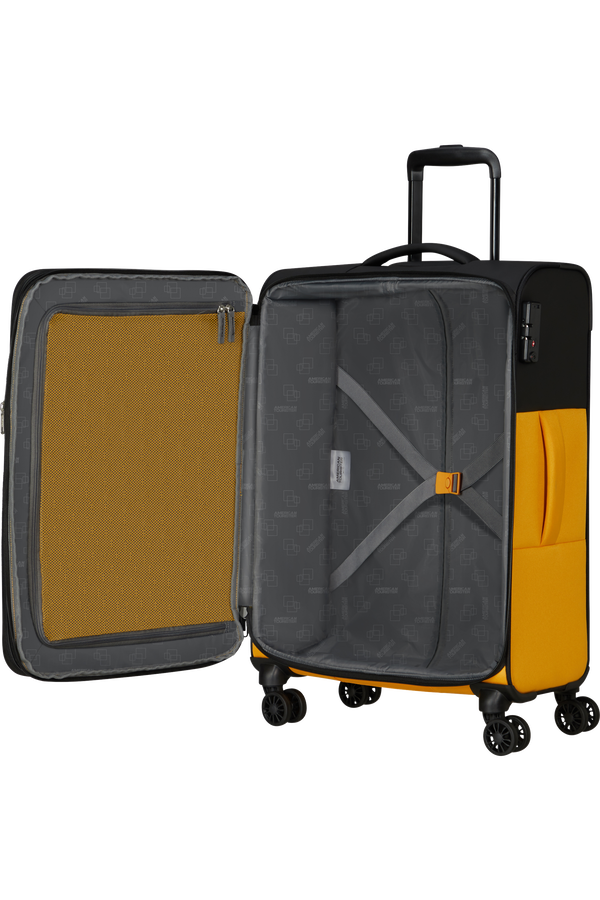 American Tourister Daring Dash Spinner Expandable TSA M  Black/Yellow