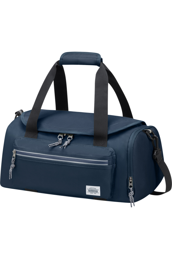 American Tourister Brightup Cabin Duffle Zip  Navy American Tourister Brightup Cabin Duffle Zip  Navy