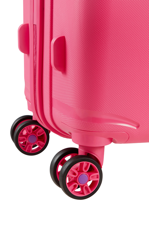 american tourister skytracer 68cm